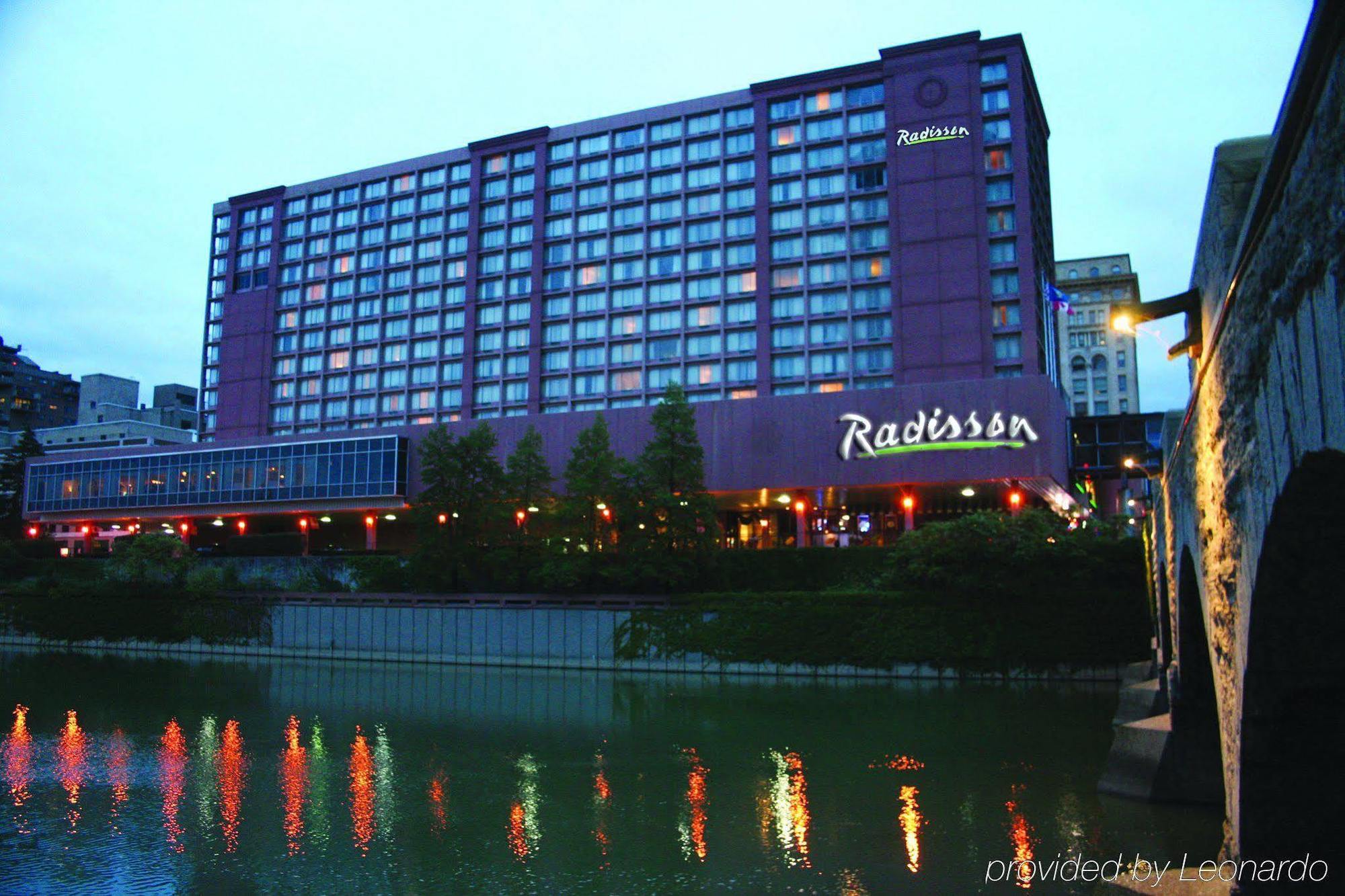 Rochester Riverside Hotel Dış mekan fotoğraf